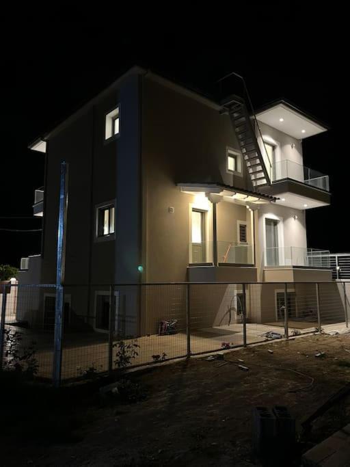 Villa Maria Eirini Lechaio 외부 사진